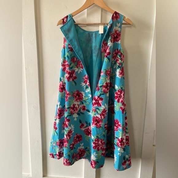 Nwt Talbots outlet size 4 sleeveless shift dress bright floral lined - Picture 9 of 9